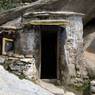 Entrance to rGyal tshab rje's cave, Ra kha brag