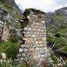 Ruins at gNas snang hermitage