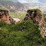 Ruins at mKhar rdo hermitage