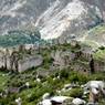 Ruins at mKhar rdo hermitage