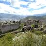 Ruins at mKhar rdo hermitage