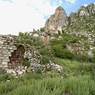 Ruins at mKhar rdo hermitage