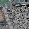 Stalls for processing grain in the village of sMu pa, in Kong po