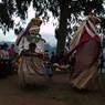 Gonpo and Gonmo dancing wearing big mask